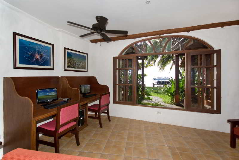 Atlantis Dive Resort Dumaguete Dumaguete City Exterior photo